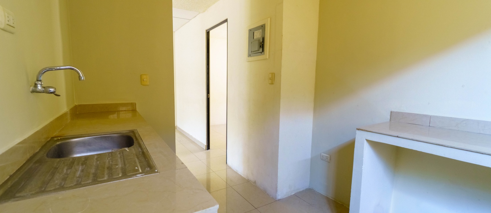 GeoBienes - Casa en alquiler ubicada en Villas del Rey Etapa Felipe, Vía Daule - Plusvalia Guayaquil Casas de venta y alquiler Inmobiliaria Ecuador