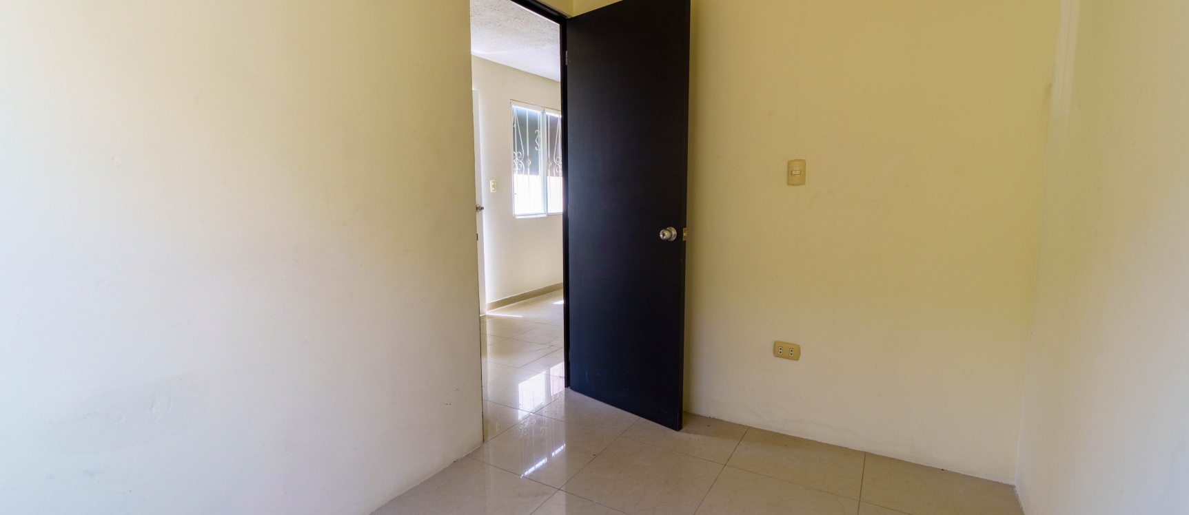 GeoBienes - Casa en alquiler ubicada en Villas del Rey Etapa Felipe, Vía Daule - Plusvalia Guayaquil Casas de venta y alquiler Inmobiliaria Ecuador