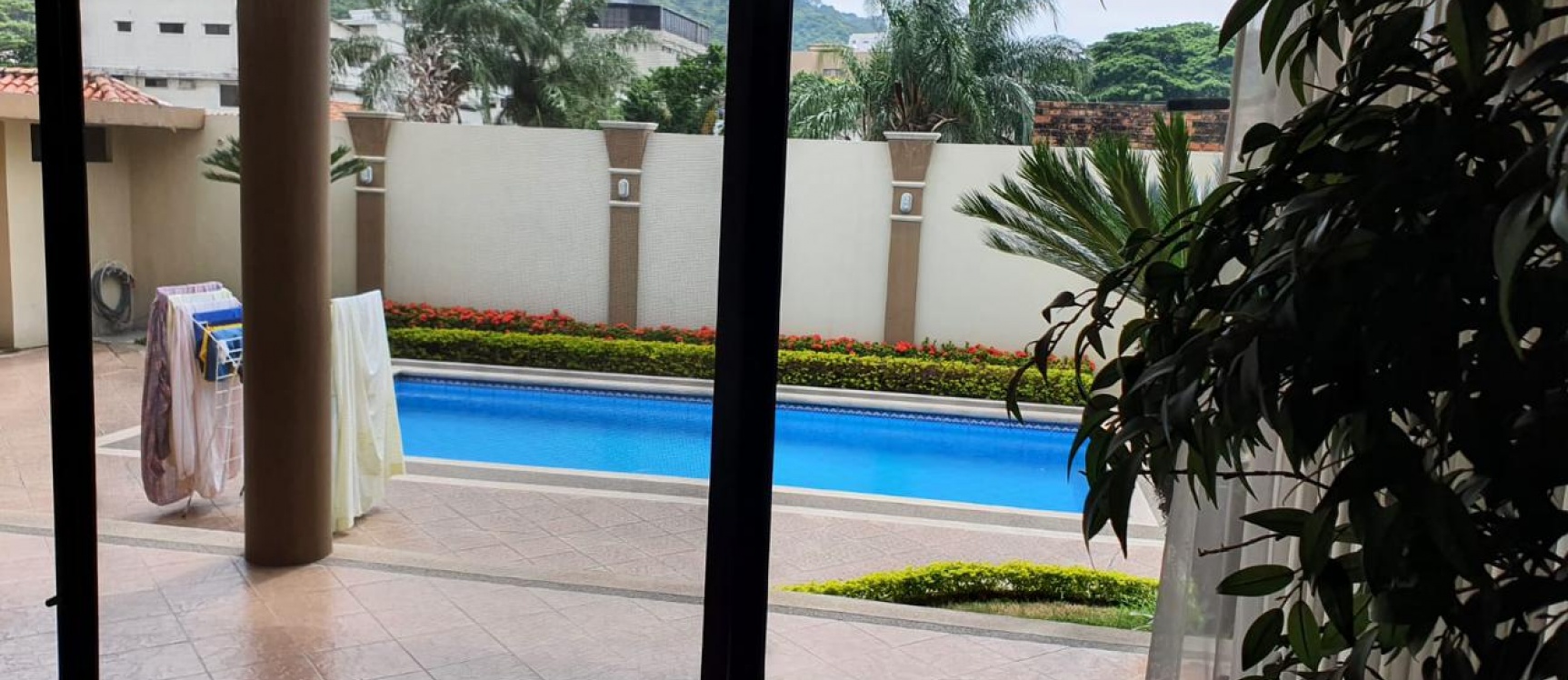 Casa en alquiler ubicado en Ciudadela Olympus, Ceibos GeoBienes - Casa en alquiler ubicado en Ciudadela Olympus, Ceibos - Plusvalia Guayaquil Casas de venta y alquiler Inmobiliaria Ecuador