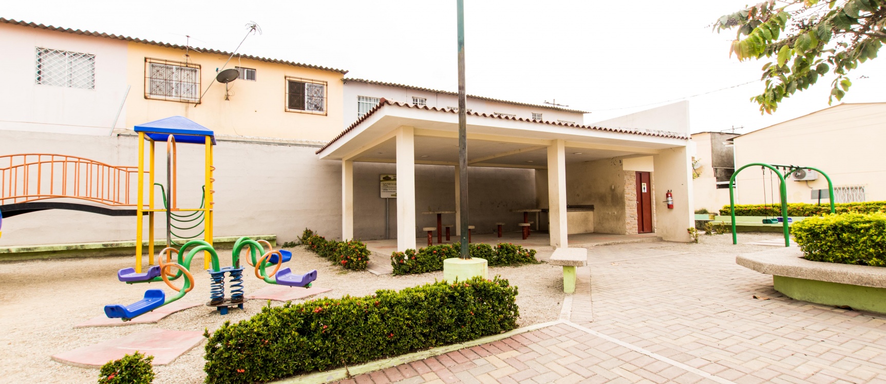 Casa en alquiler ubicado en Ecobosque, Vía a Daule GeoBienes - Casa en alquiler ubicado en Ecobosque, Vía a Daule (ZONA INDUSTRIAL) - Plusvalia Guayaquil Casas de venta y alquiler Inmobiliaria Ecuador