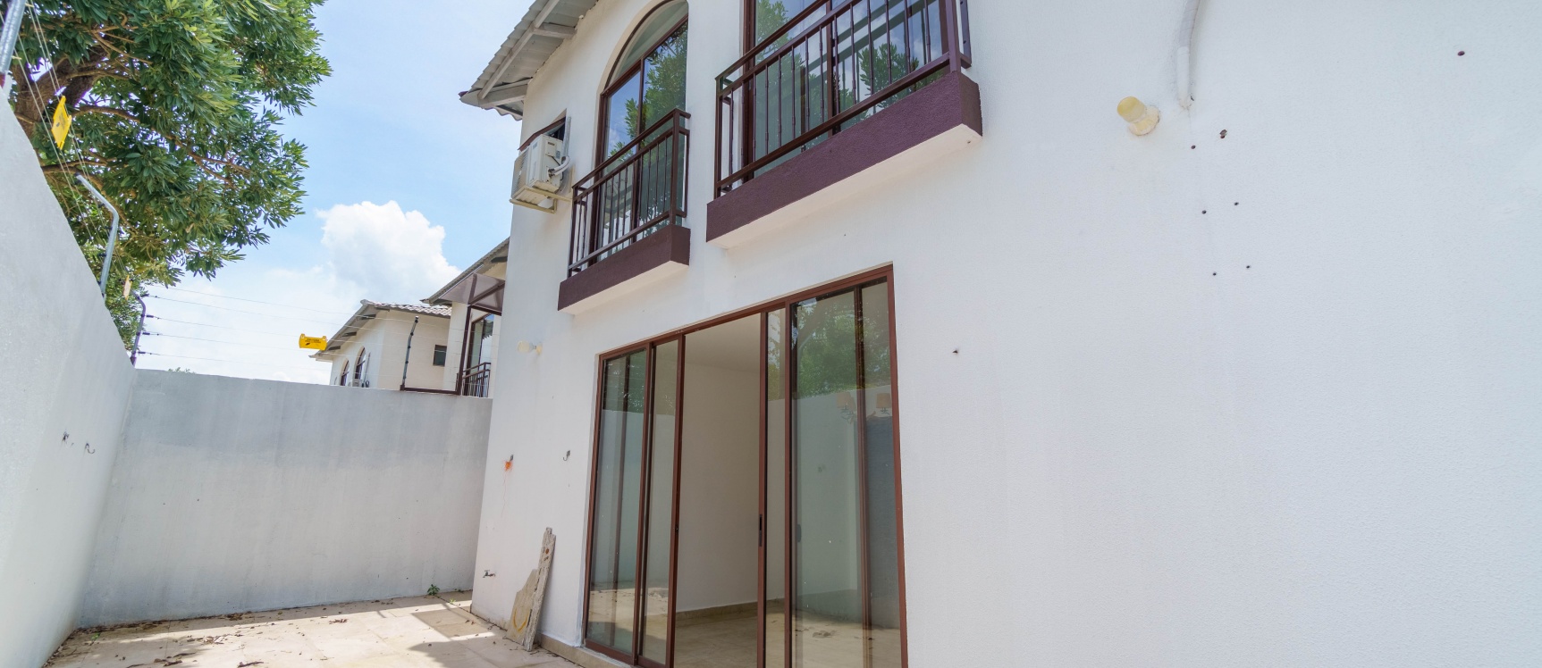 GeoBienes - Casa en alquiler ubicado en Urbanización Villas del Bosque, vía a la costa - Plusvalia Guayaquil Casas de venta y alquiler Inmobiliaria Ecuador