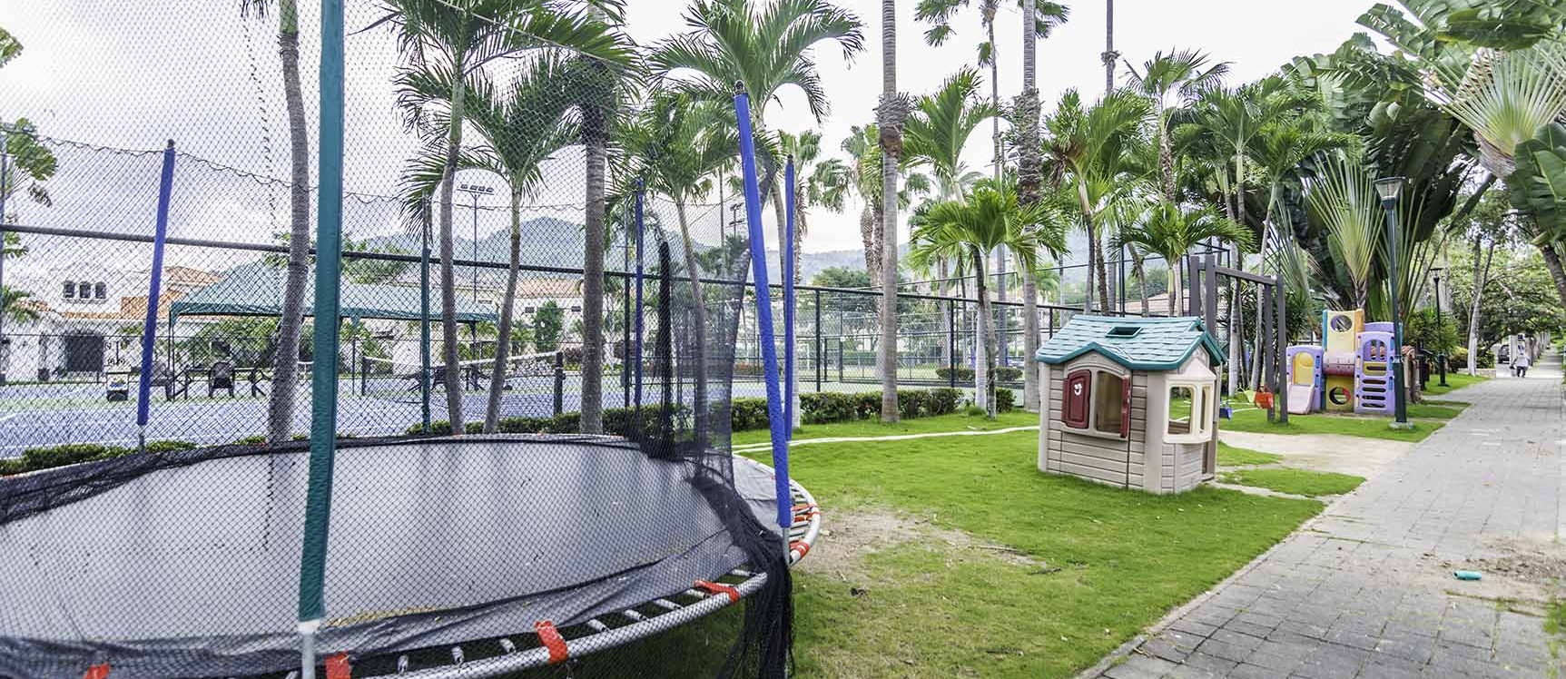 Casa en alquiler Urb. Laguna Club, Vía a la Costa GeoBienes - Casa en alquiler en Urbanización Laguna Club Vía a la Costa - Plusvalia Guayaquil Casas de venta y alquiler Inmobiliaria Ecuador