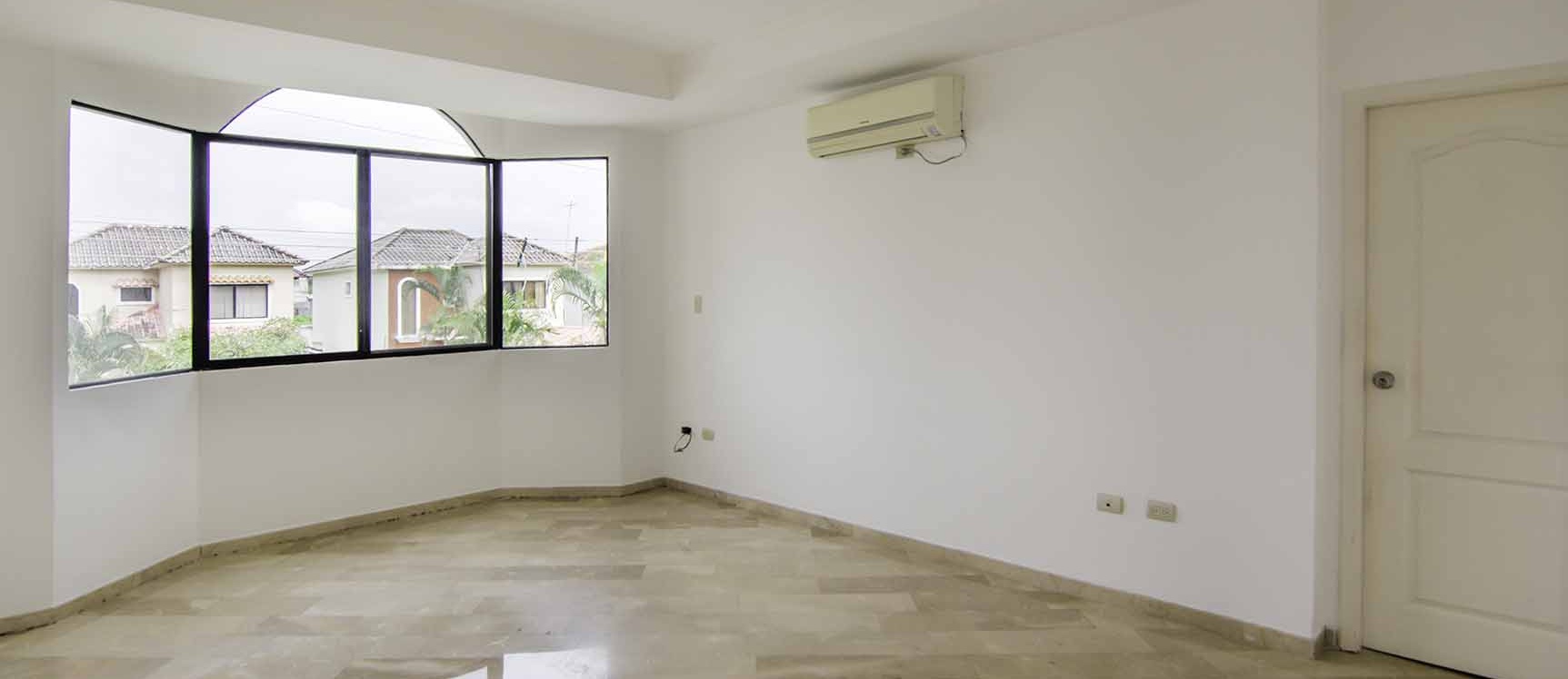 Casa en alquiler Urb. Vía al Sol, Vía a la Costa GeoBienes - Casa en alquiler Urb. Vía al Sol, Vía a la Costa - Plusvalia Guayaquil Casas de venta y alquiler Inmobiliaria Ecuador