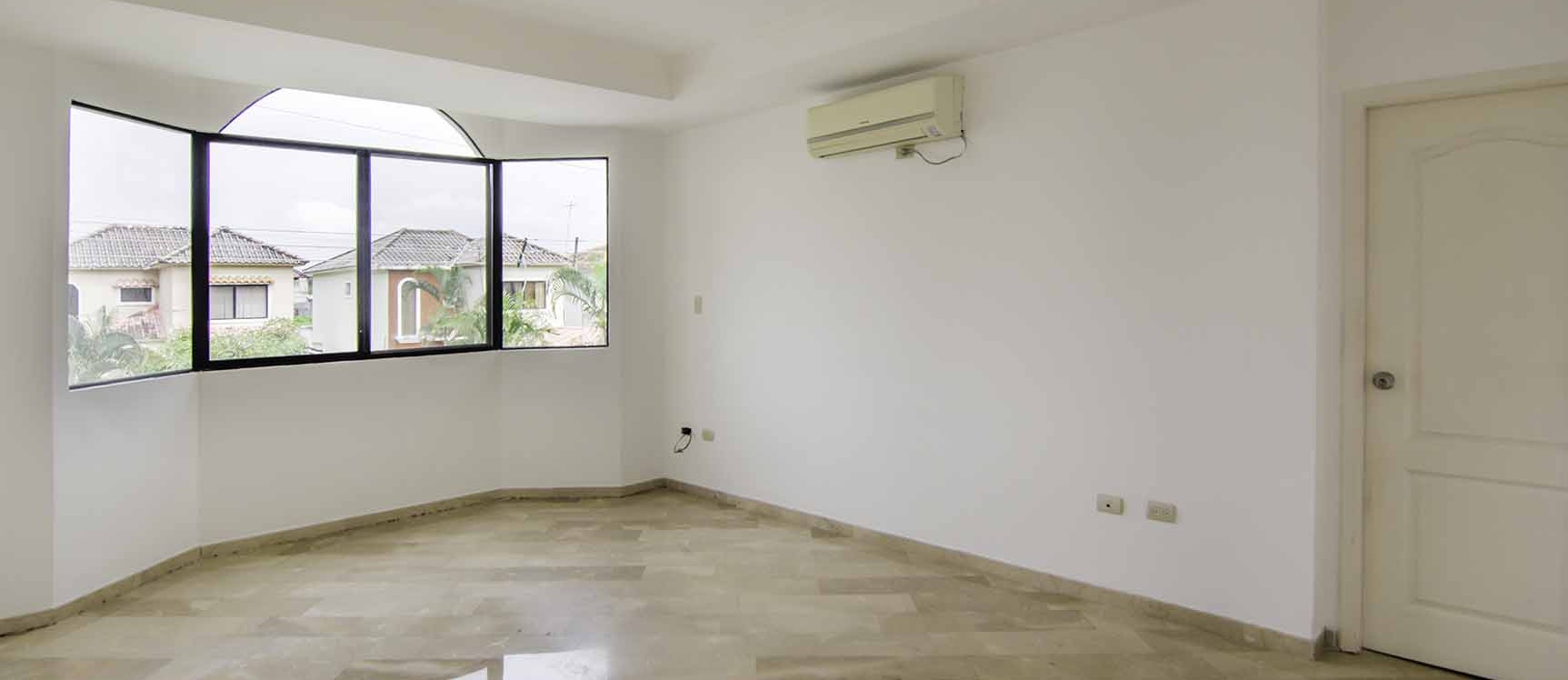 GeoBienes - Casa en alquiler Urb. Vía al Sol, Vía a la Costa - Plusvalia Guayaquil Casas de venta y alquiler Inmobiliaria Ecuador