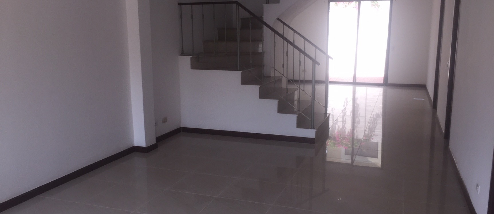 Casa en Alquiler urbanización Ciudad Celeste etapa La Marina GeoBienes - Casa en Alquiler urbanización Ciudad Celeste etapa La Marina - Plusvalia Guayaquil Casas de venta y alquiler Inmobiliaria Ecuador