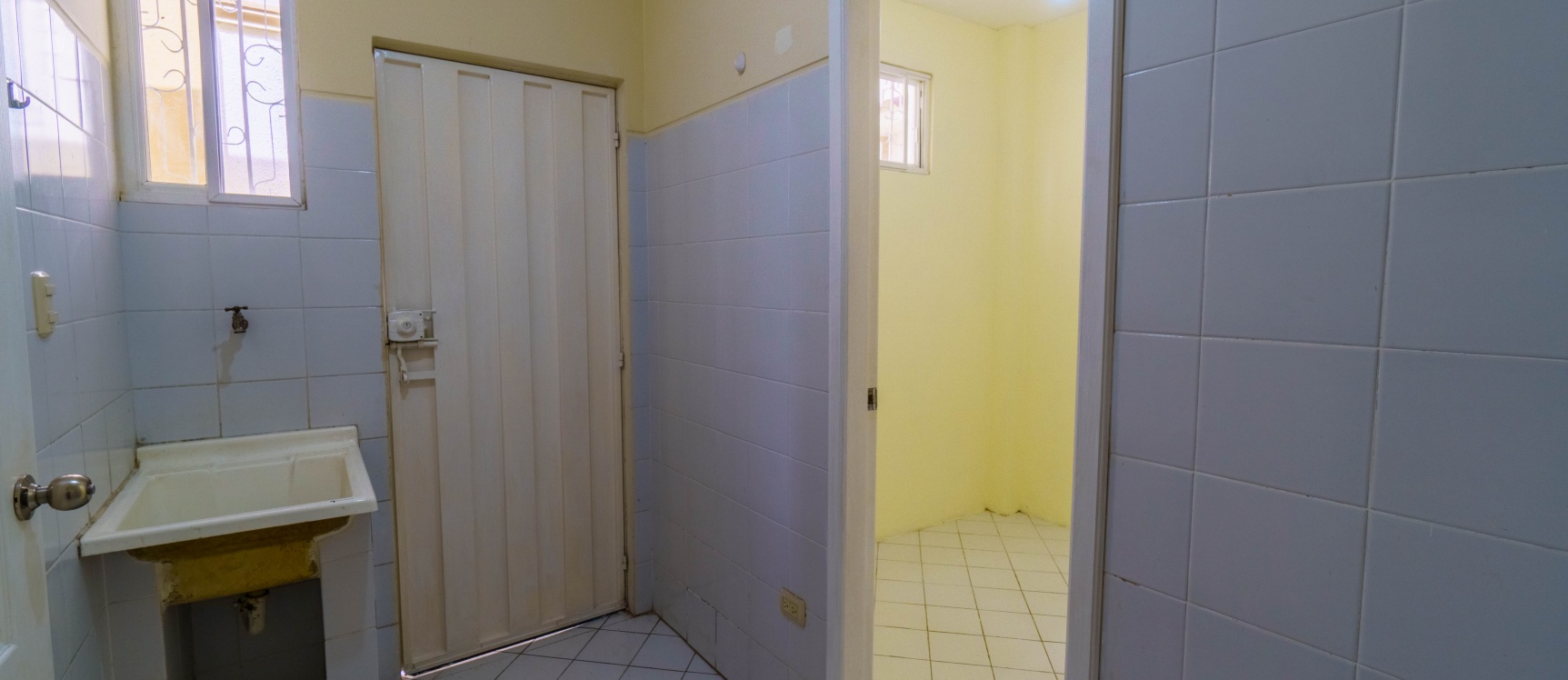 Casa en alquiler urbanización Portal al Sol, vía a la Costa GeoBienes - Casa en alquiler urbanización Portal al Sol, vía a la Costa - Plusvalia Guayaquil Casas de venta y alquiler Inmobiliaria Ecuador