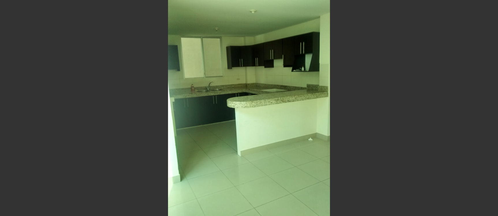 Ubr. Castilla , vía Samborondon GeoBienes - Casa en alquiler en Vía a Samborondón Urbanización Castilla Guayaquil - Plusvalia Guayaquil Casas de venta y alquiler Inmobiliaria Ecuador