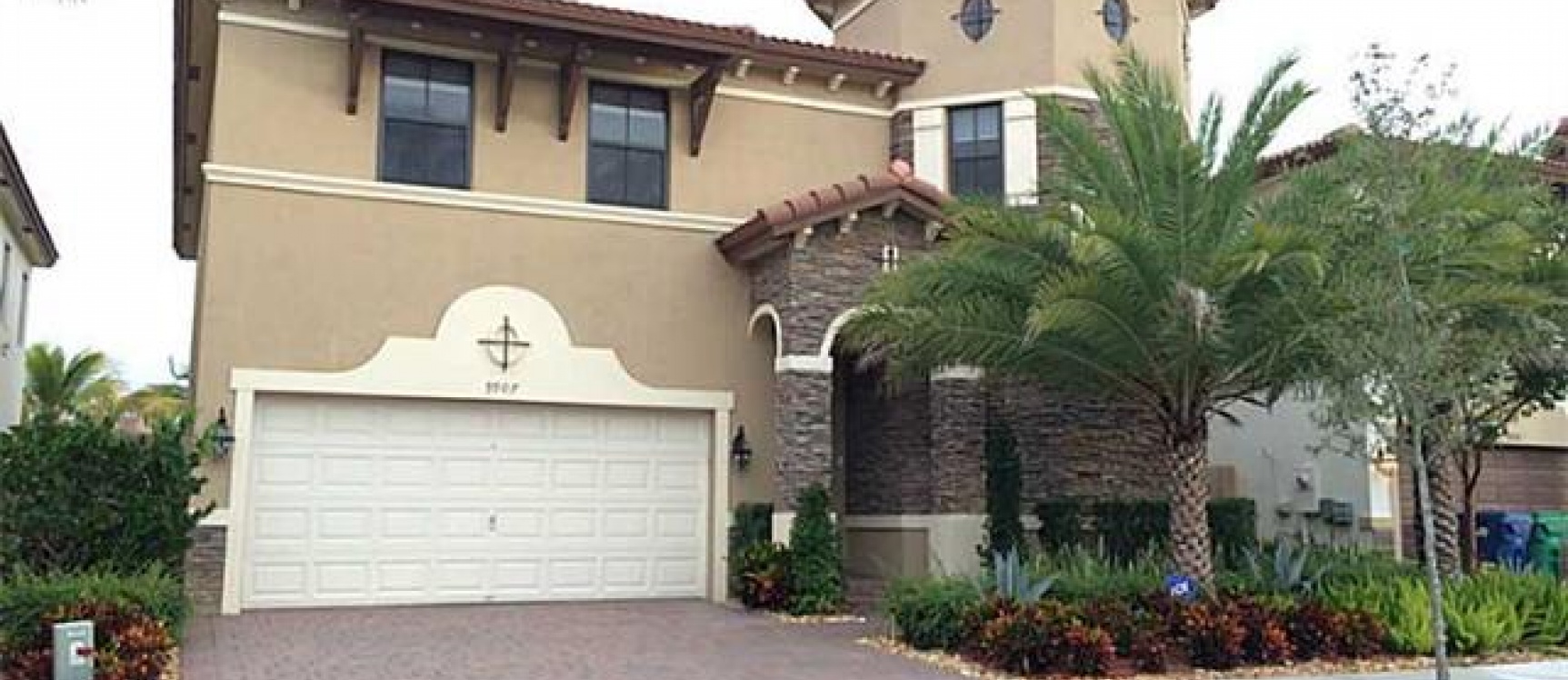 Casa en DORAL BREEZE-MIAMI GeoBienes - Casa en DORAL BREEZE-MIAMI - Plusvalia Guayaquil Casas de venta y alquiler Inmobiliaria Ecuador
