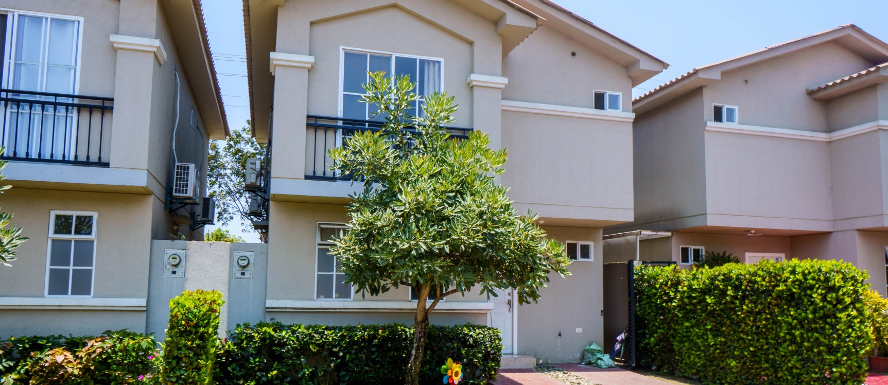 Casa en venta, Casa Laguna, etapa Paradisa, AURORA, Av. Febres Cordero GeoBienes - Casa en venta, Casa Laguna, etapa Paradisa, AURORA, Av. Febres Cordero - Plusvalia Guayaquil Casas de venta y alquiler Inmobiliaria Ecuador