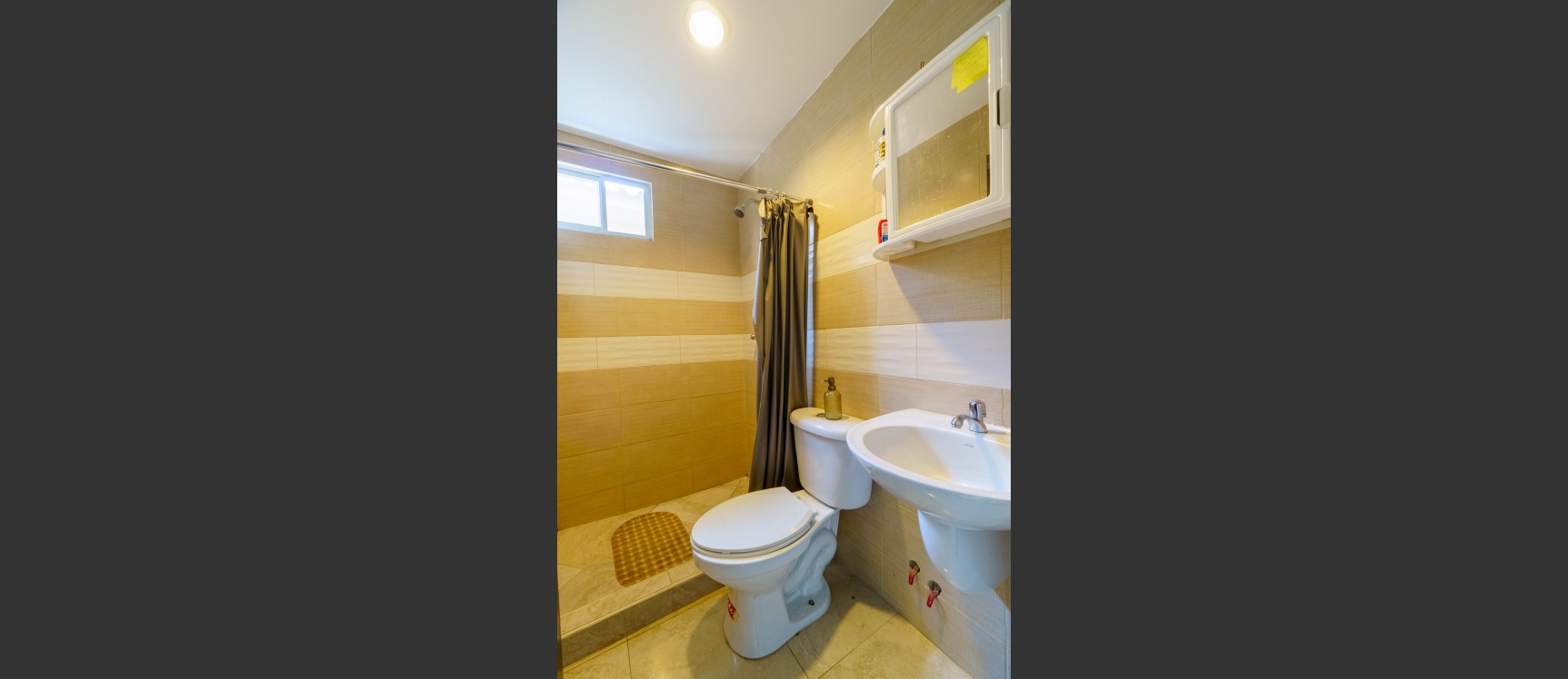 Casa en venta, Casa Laguna, etapa Paradisa, AURORA, Av. Febres Cordero GeoBienes - Casa en venta, Casa Laguna, etapa Paradisa, AURORA, Av. Febres Cordero - Plusvalia Guayaquil Casas de venta y alquiler Inmobiliaria Ecuador