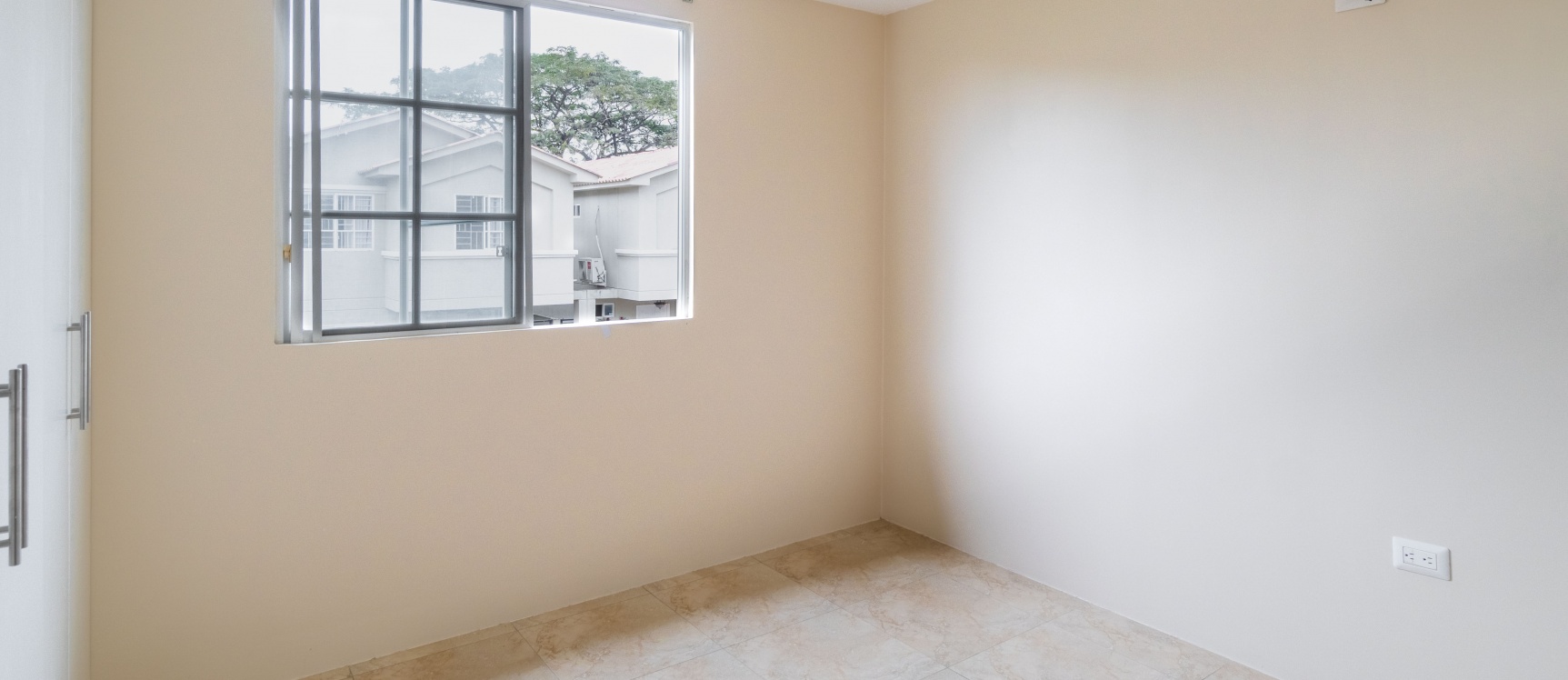 Casa en venta, Casa Laguna, etapa Paradisa, AURORA, Av. Febres Cordero GeoBienes - Casa en venta, Casa Laguna, etapa Paradisa, AURORA, Av. Febres Cordero - Plusvalia Guayaquil Casas de venta y alquiler Inmobiliaria Ecuador