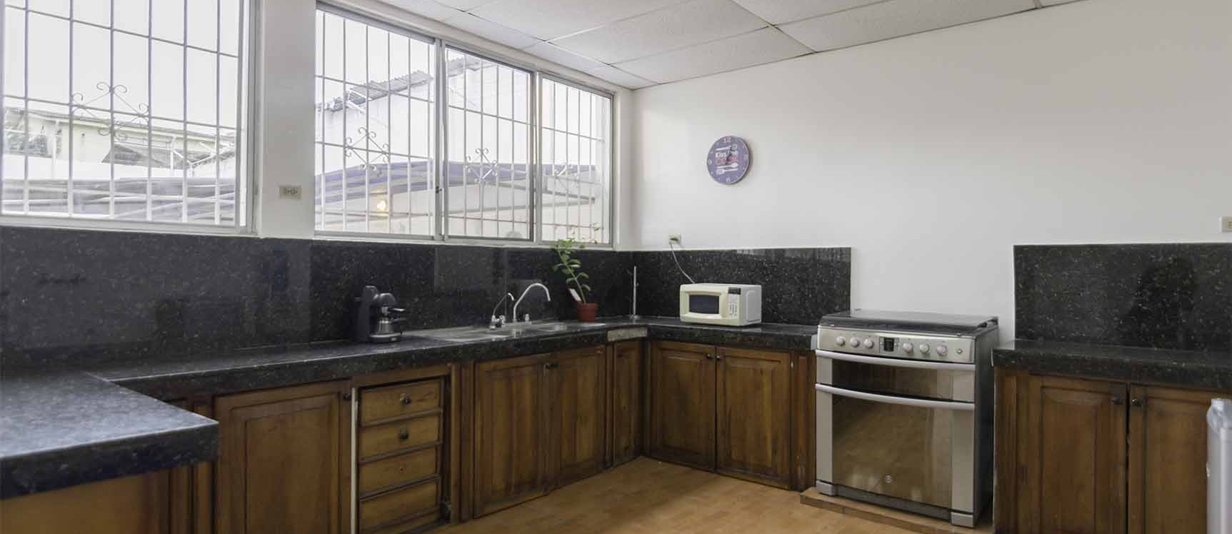 Casa en venta Cdla. Bolivariana, Norte de Guayaquil GeoBienes - Casa Comercial en venta Cdla. Bolivariana, Norte de Guayaquil - Plusvalia Guayaquil Casas de venta y alquiler Inmobiliaria Ecuador
