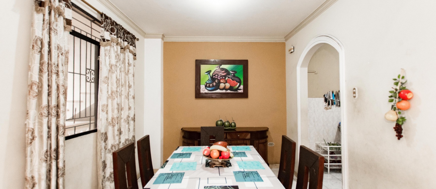 Casa en venta de 3 pisos y 3 departamentos ubicada en Guayacanes. GeoBienes - Casa en venta de 3 pisos y 3 departamentos ubicada en Guayacanes. - Plusvalia Guayaquil Casas de venta y alquiler Inmobiliaria Ecuador