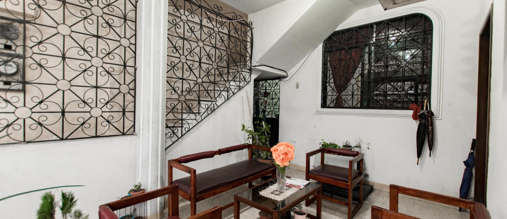 Casa en venta de 3 pisos y 3 departamentos ubicada en Guayacanes. GeoBienes - Casa en venta de 3 pisos y 3 departamentos ubicada en Guayacanes. - Plusvalia Guayaquil Casas de venta y alquiler Inmobiliaria Ecuador