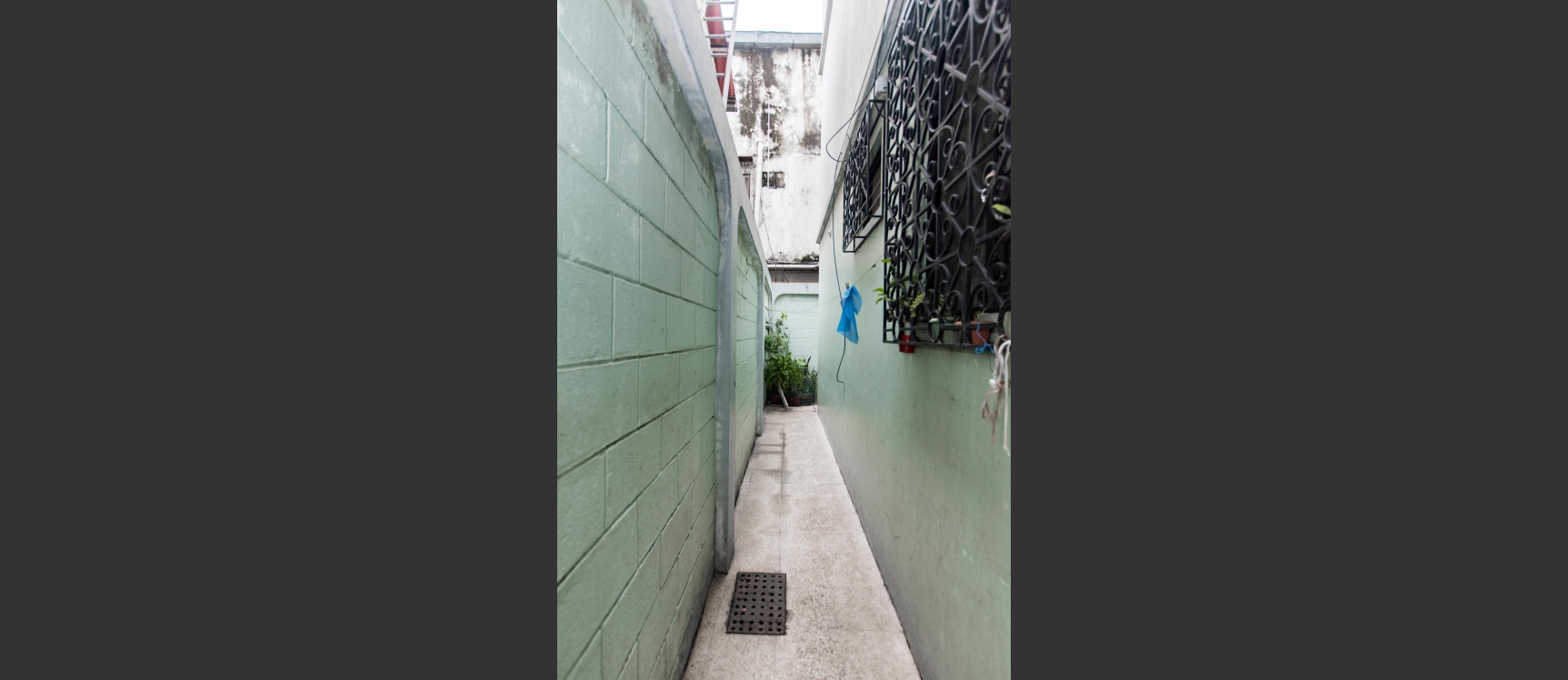 Casa en venta de 3 pisos y 3 departamentos ubicada en Guayacanes. GeoBienes - Casa en venta de 3 pisos y 3 departamentos ubicada en Guayacanes. - Plusvalia Guayaquil Casas de venta y alquiler Inmobiliaria Ecuador