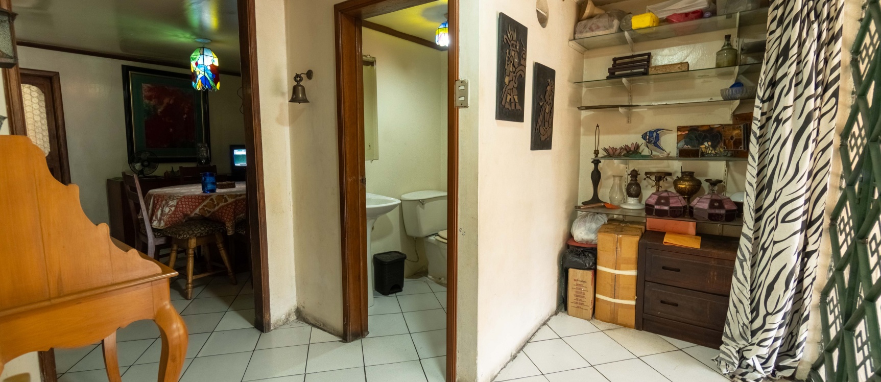 Casa en venta en Carchi entre Velez y Hurtado, Centro de Guayaquil GeoBienes - Casa en venta en Carchi entre Velez y Hurtado, Centro de Guayaquil - Plusvalia Guayaquil Casas de venta y alquiler Inmobiliaria Ecuador