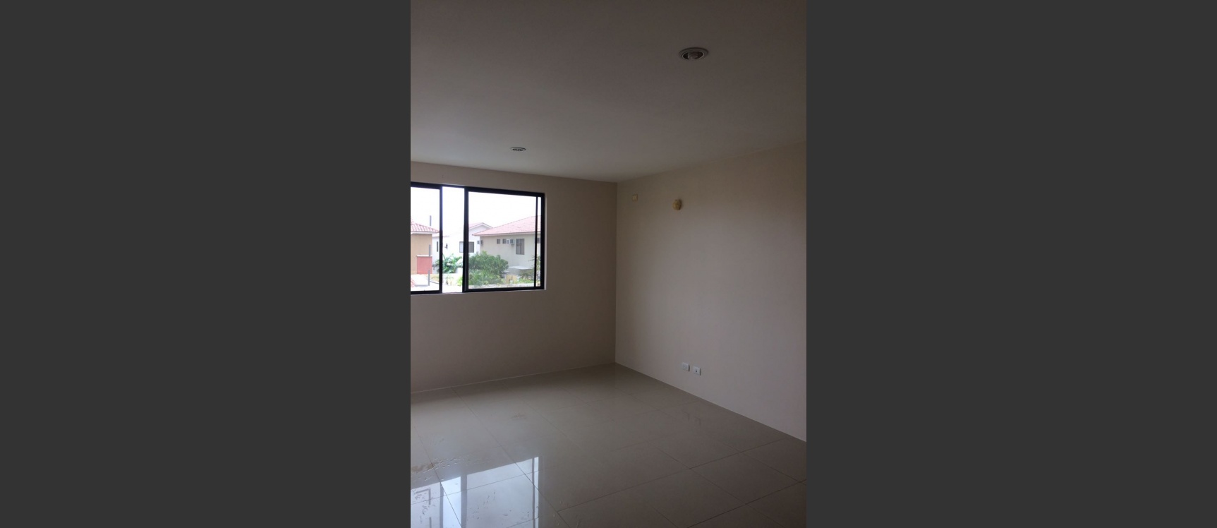 GeoBienes - Casa en Venta en Ciudad Celeste, Etapa La Marina - Samborondon - Plusvalia Guayaquil Casas de venta y alquiler Inmobiliaria Ecuador