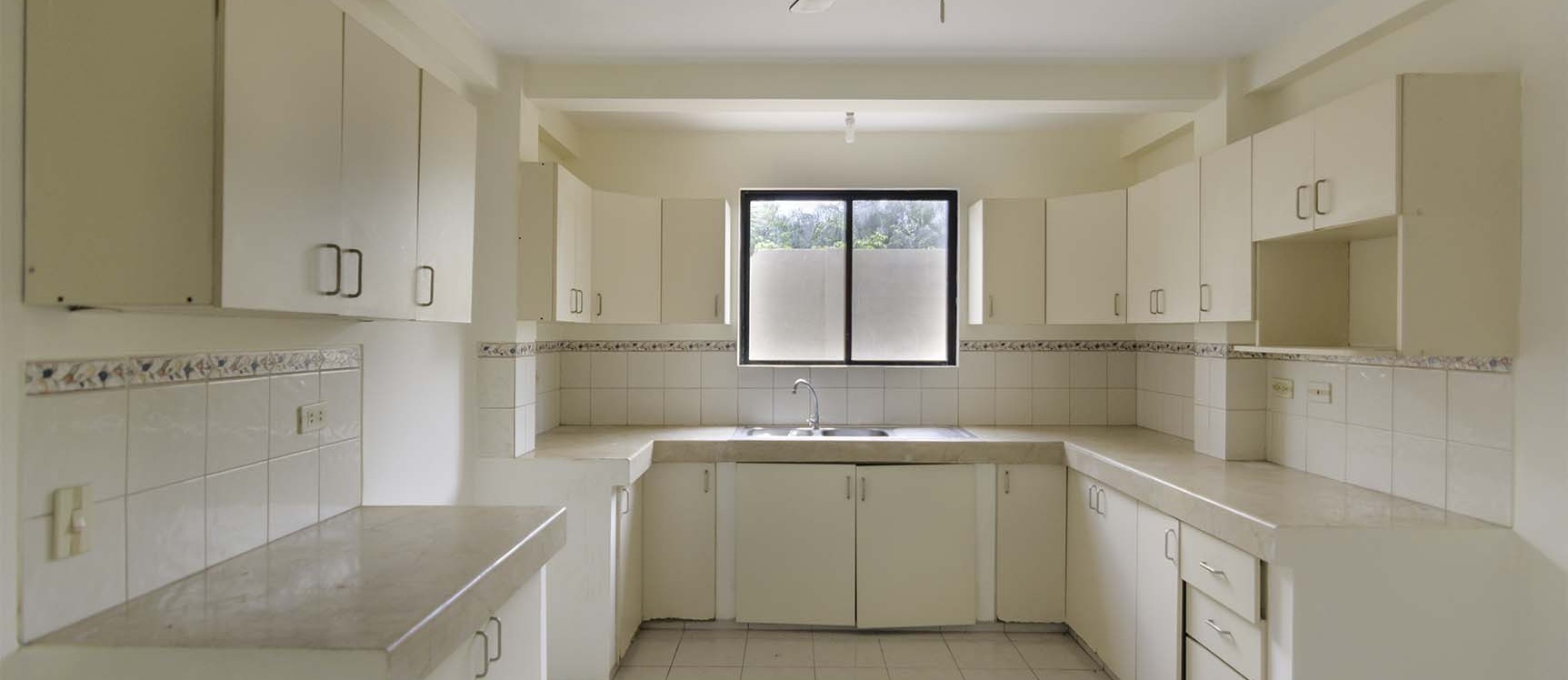 Casa en venta en Ciudad Celeste, Vía Samborondón GeoBienes - Casa en venta en Ciudad Celeste, Vía Samborondón - Plusvalia Guayaquil Casas de venta y alquiler Inmobiliaria Ecuador