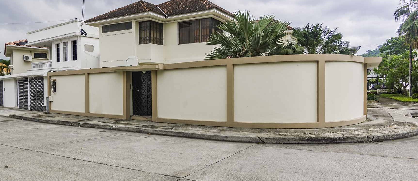 GeoBienes - Casa en Venta en Colinas de Los Ceibos, Guayaquil - Plusvalia Guayaquil Casas de venta y alquiler Inmobiliaria Ecuador