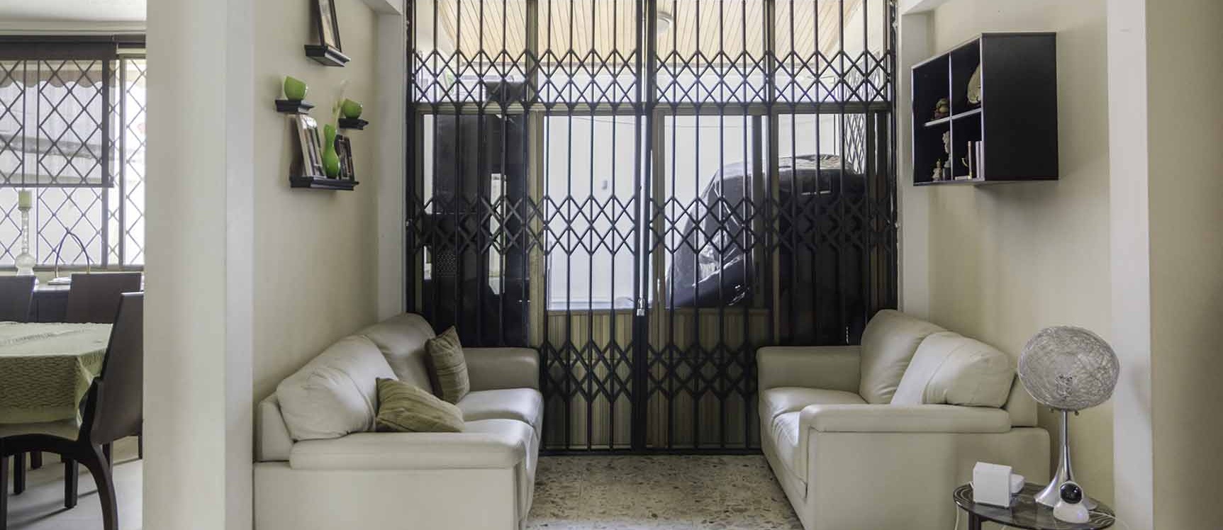 Casa en Venta en Colinas de Los Ceibos, Guayaquil GeoBienes - Casa en Venta en Colinas de Los Ceibos, Guayaquil - Plusvalia Guayaquil Casas de venta y alquiler Inmobiliaria Ecuador