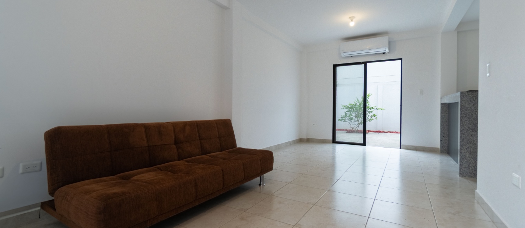 GeoBienes - Casa en venta en La Joya etapa Aquamarina, vía Daule - Plusvalia Guayaquil Casas de venta y alquiler Inmobiliaria Ecuador
