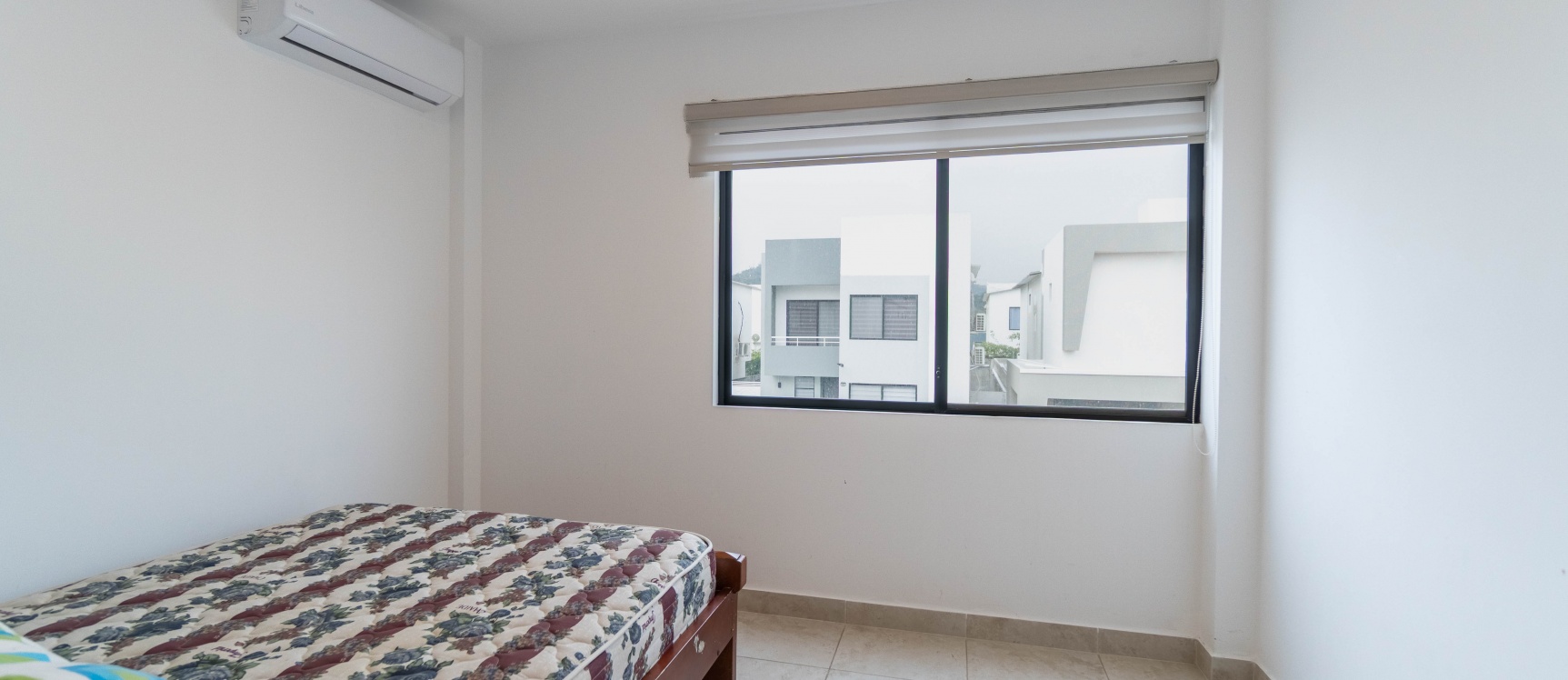 GeoBienes - Casa en venta en La Joya etapa Aquamarina, vía Daule - Plusvalia Guayaquil Casas de venta y alquiler Inmobiliaria Ecuador