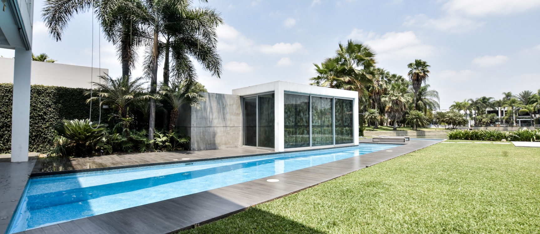 Casa en venta en la Urbanización Castelago, Vía Samborondón GeoBienes - Casa en venta en la Urbanización Castelago, Vía Samborondón - Plusvalia Guayaquil Casas de venta y alquiler Inmobiliaria Ecuador