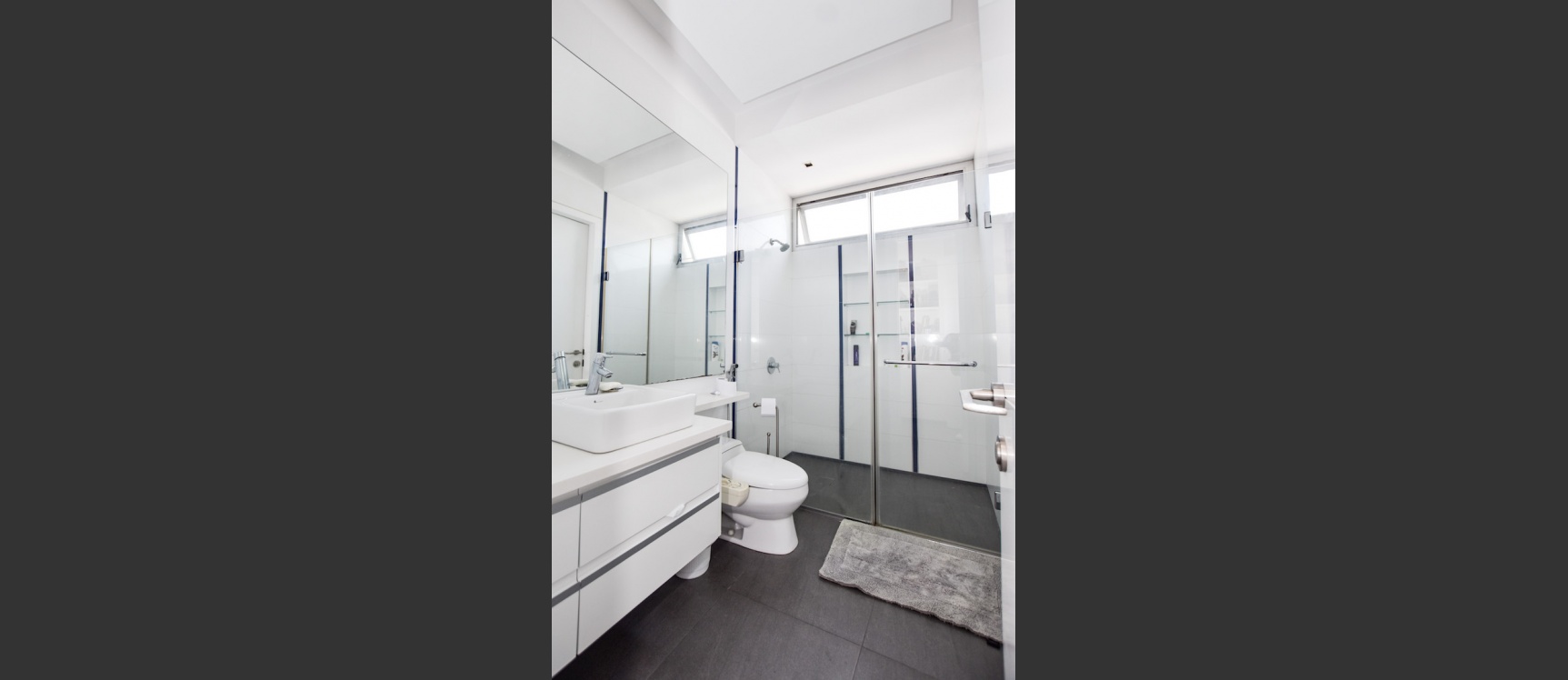 Casa en venta en la Urbanización Castelago, Vía Samborondón GeoBienes - Casa en venta en la Urbanización Castelago, Vía Samborondón - Plusvalia Guayaquil Casas de venta y alquiler Inmobiliaria Ecuador