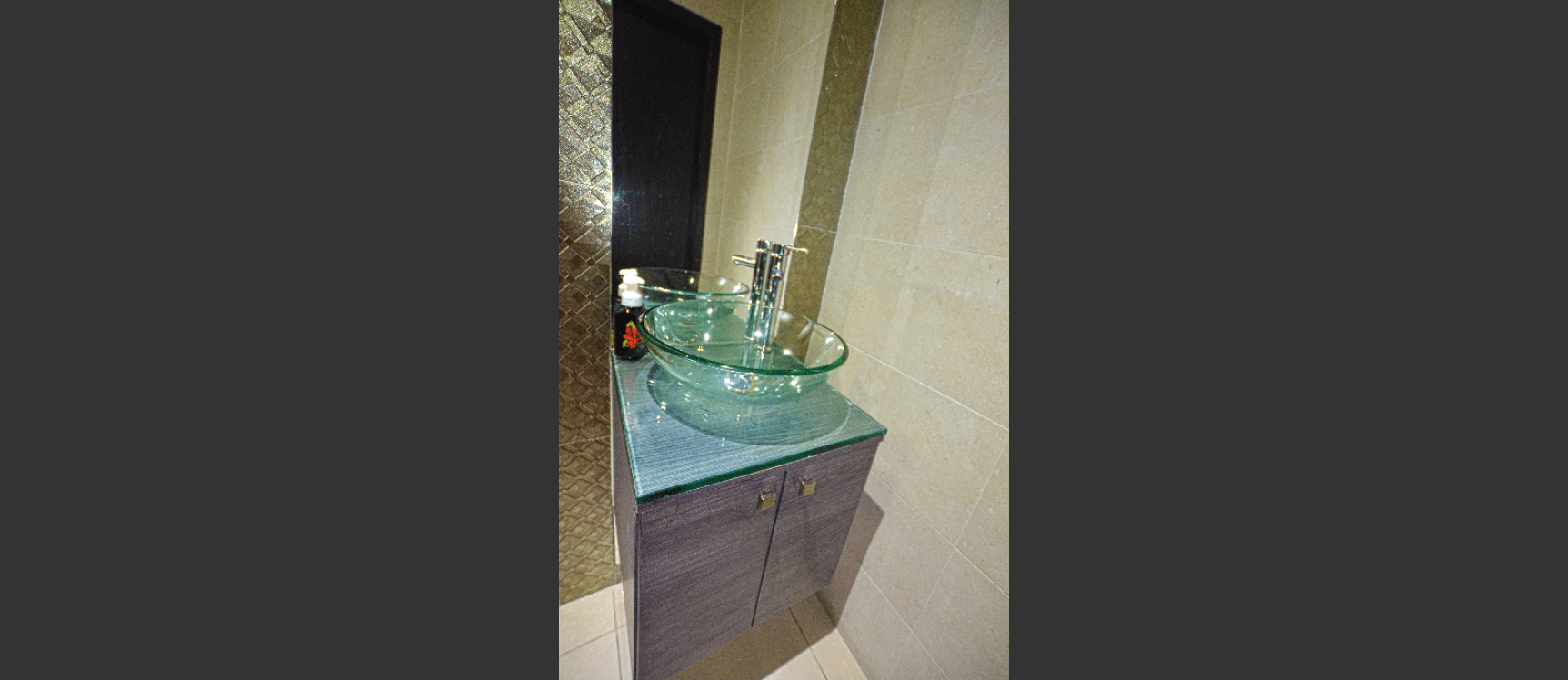 Casa en venta en la Urbanización Castilla, Vía Samorondón GeoBienes - Casa en venta en la Urbanización Castilla, Vía Samorondón - Plusvalia Guayaquil Casas de venta y alquiler Inmobiliaria Ecuador