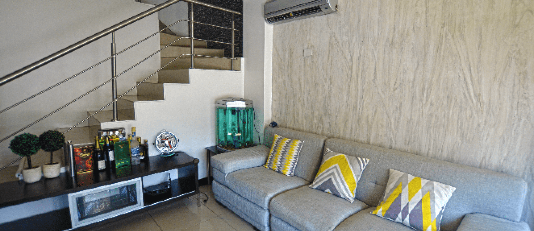 Casa en venta en la Urbanización Castilla, Vía Samorondón GeoBienes - Casa en venta en la Urbanización Castilla, Vía Samorondón - Plusvalia Guayaquil Casas de venta y alquiler Inmobiliaria Ecuador