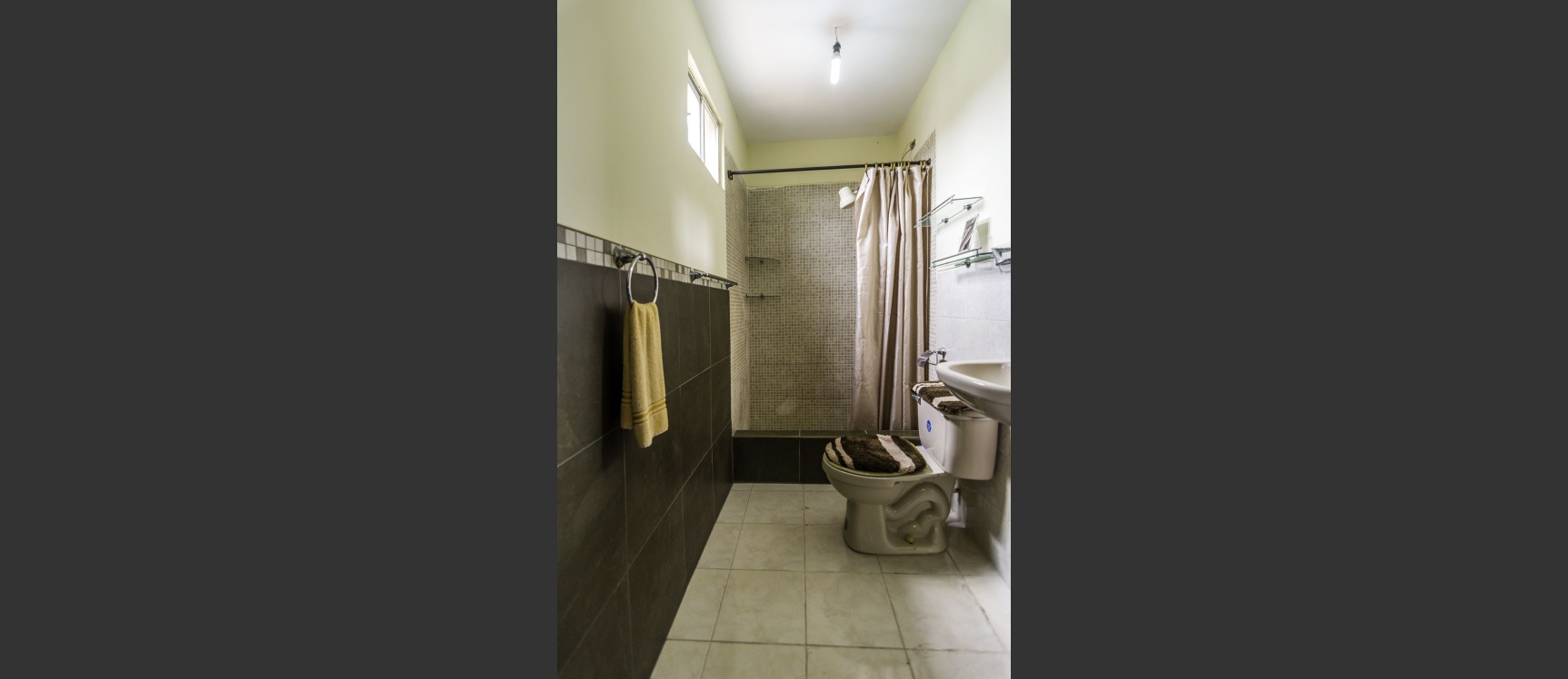 Casa en venta en la Urbanización Malaga 1, Vía Salitre GeoBienes - Casa en venta en la Urbanización Malaga 1, Vía Salitre - Plusvalia Guayaquil Casas de venta y alquiler Inmobiliaria Ecuador