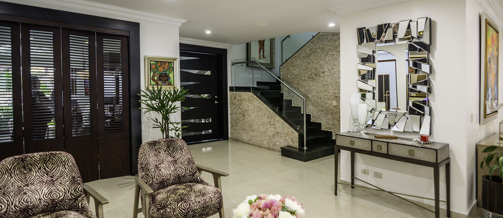 Casa en venta en la Urbanización Terrasol, Vía a Samborondón GeoBienes - Casa en venta en la Urbanización Terrasol, Vía a Samborondón - Plusvalia Guayaquil Casas de venta y alquiler Inmobiliaria Ecuador