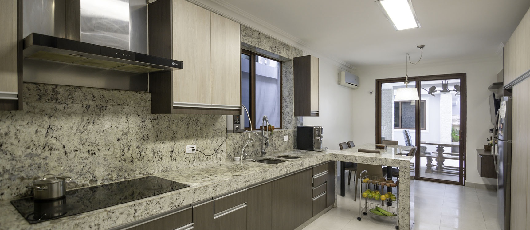 Casa en venta en la Urbanización Terrasol, Vía a Samborondón GeoBienes - Casa en venta en la Urbanización Terrasol, Vía a Samborondón - Plusvalia Guayaquil Casas de venta y alquiler Inmobiliaria Ecuador