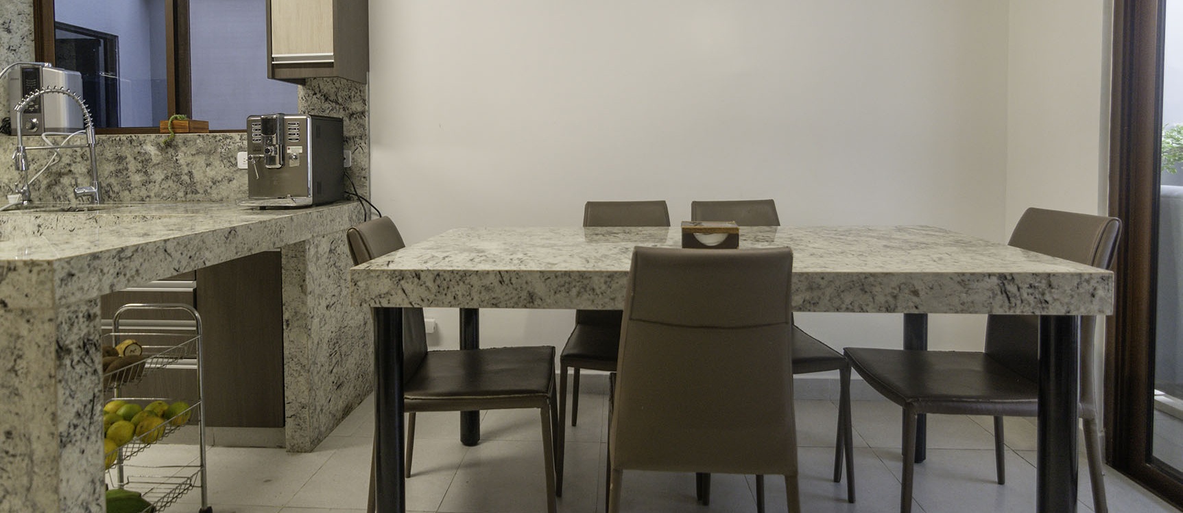 Casa en venta en la Urbanización Terrasol, Vía a Samborondón GeoBienes - Casa en venta en la Urbanización Terrasol, Vía a Samborondón - Plusvalia Guayaquil Casas de venta y alquiler Inmobiliaria Ecuador