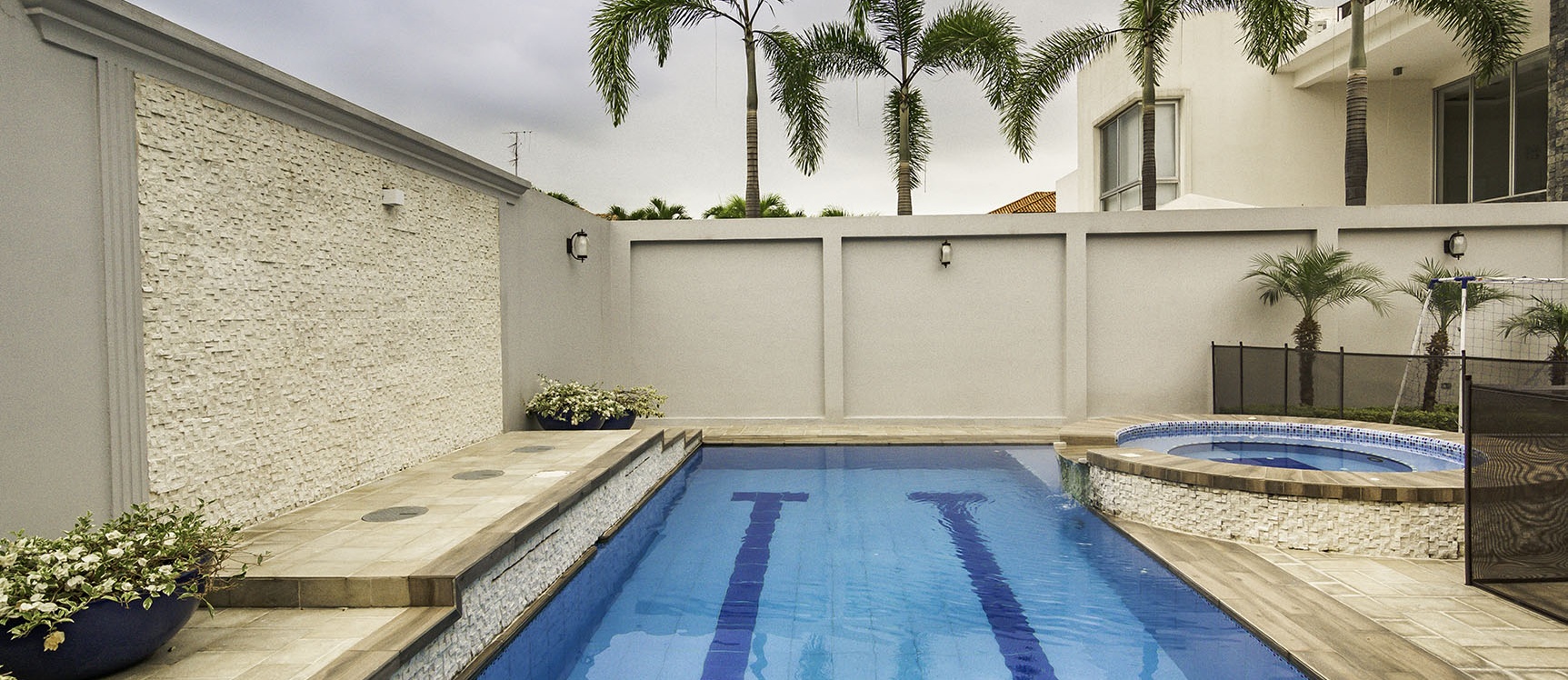 Casa en venta en la Urbanización Terrasol, Vía a Samborondón GeoBienes - Casa en venta en la Urbanización Terrasol, Vía a Samborondón - Plusvalia Guayaquil Casas de venta y alquiler Inmobiliaria Ecuador