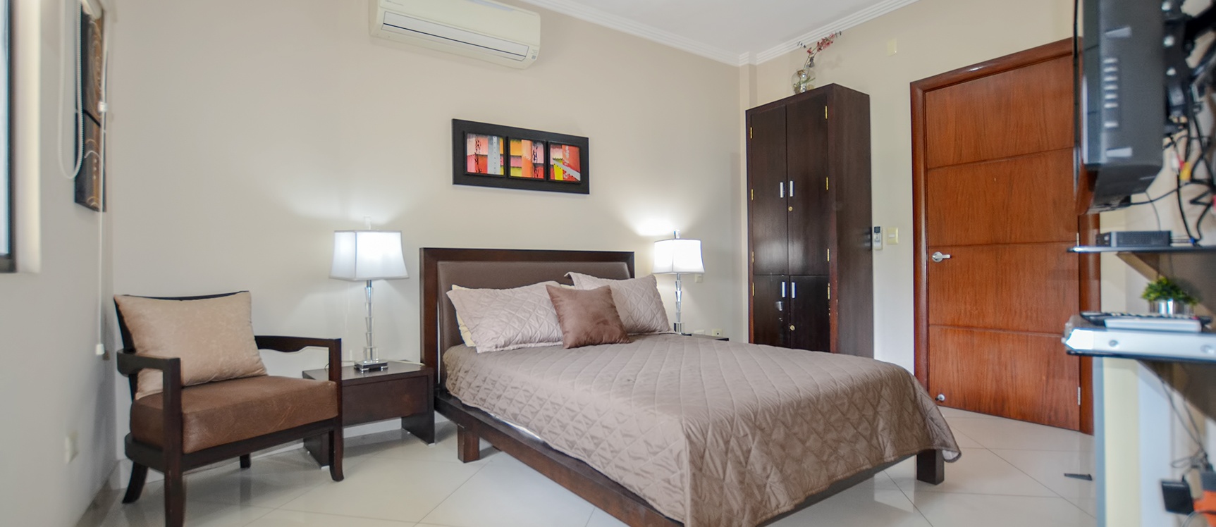 Casa en venta en Lago Sol sector vía a Samborondón GeoBienes - Casa en venta en Lago Sol sector vía a Samborondón - Plusvalia Guayaquil Casas de venta y alquiler Inmobiliaria Ecuador