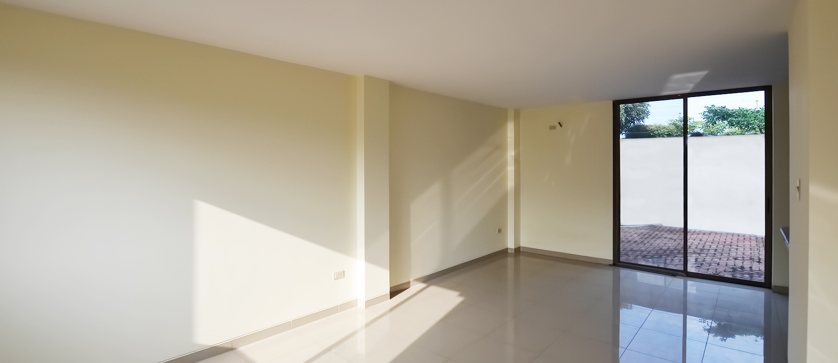Casa en venta en Mallorca Village sector vía a Samborondón GeoBienes - Casa en venta en Mallorca Village sector vía a Samborondón - Plusvalia Guayaquil Casas de venta y alquiler Inmobiliaria Ecuador