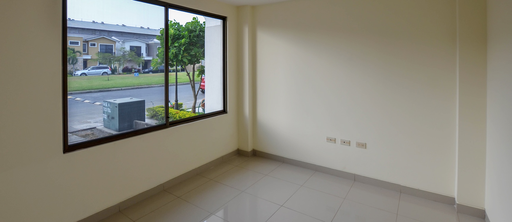 Casa en venta en Mallorca Village sector vía a Samborondón GeoBienes - Casa en venta en Mallorca Village sector vía a Samborondón - Plusvalia Guayaquil Casas de venta y alquiler Inmobiliaria Ecuador