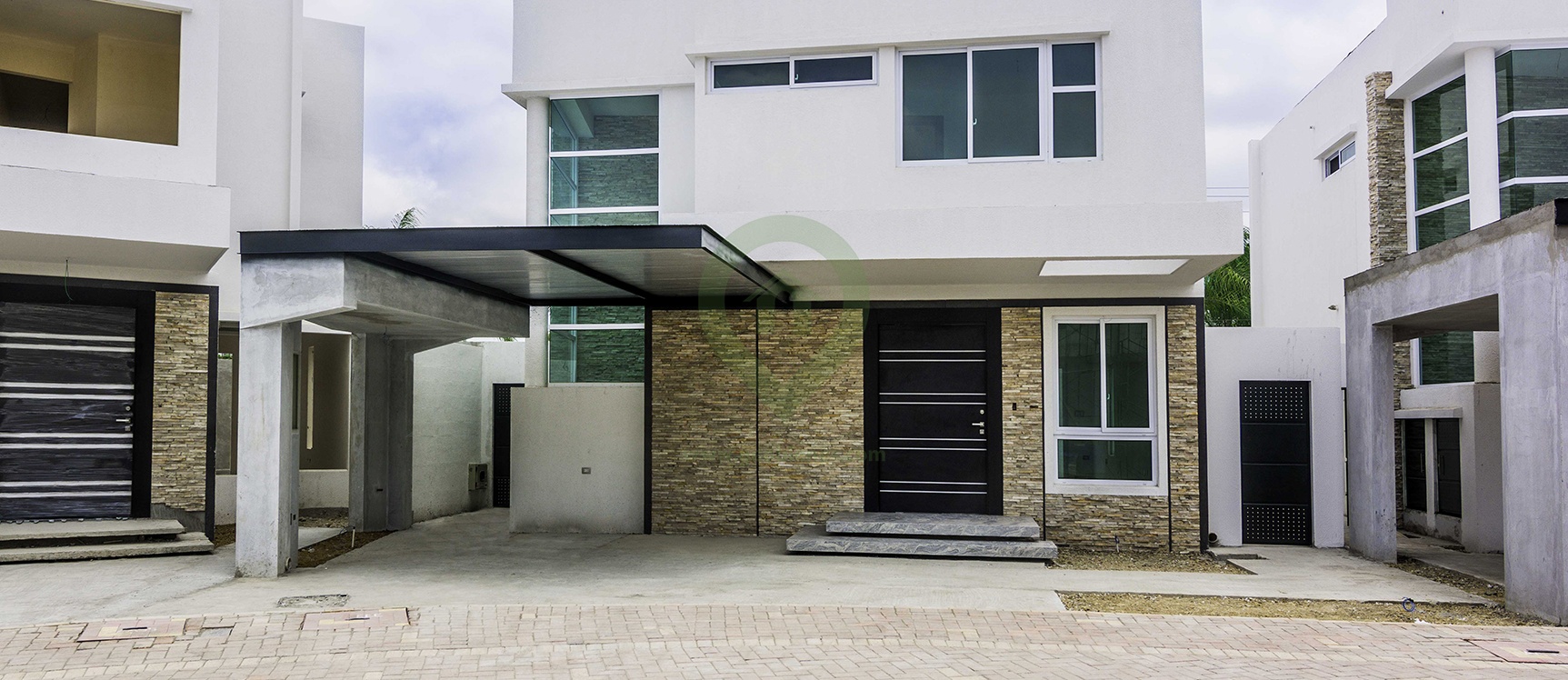 GeoBienes - Casa en venta Villa 3 en Mocolí Gardens en Vía a Samborondón - Plusvalia Guayaquil Casas de venta y alquiler Inmobiliaria Ecuador