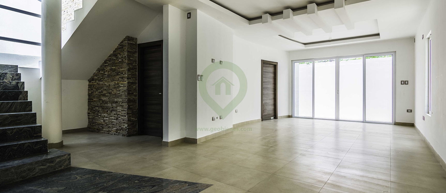 Casa en Venta en Mocolí Gardens Vía a Samborondón GeoBienes - Casa en venta Villa 1 en Mocolí Gardens Vía a Samborondón - Plusvalia Guayaquil Casas de venta y alquiler Inmobiliaria Ecuador