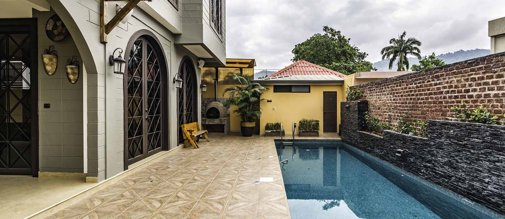 GeoBienes - Casa en venta en Portofino , Vía a la Costa, Guayaquil  - Plusvalia Guayaquil Casas de venta y alquiler Inmobiliaria Ecuador