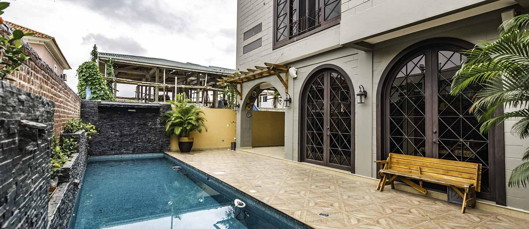 GeoBienes - Casa en venta en Portofino , Vía a la Costa, Guayaquil  - Plusvalia Guayaquil Casas de venta y alquiler Inmobiliaria Ecuador