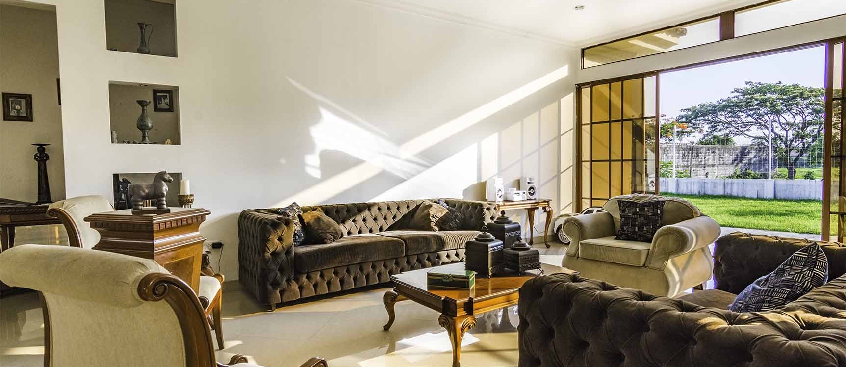 Casa en venta en Urb. El Cortijo vía a Samborondón GeoBienes - Casa en venta en Urb. El Cortijo vía a Samborondón - Plusvalia Guayaquil Casas de venta y alquiler Inmobiliaria Ecuador