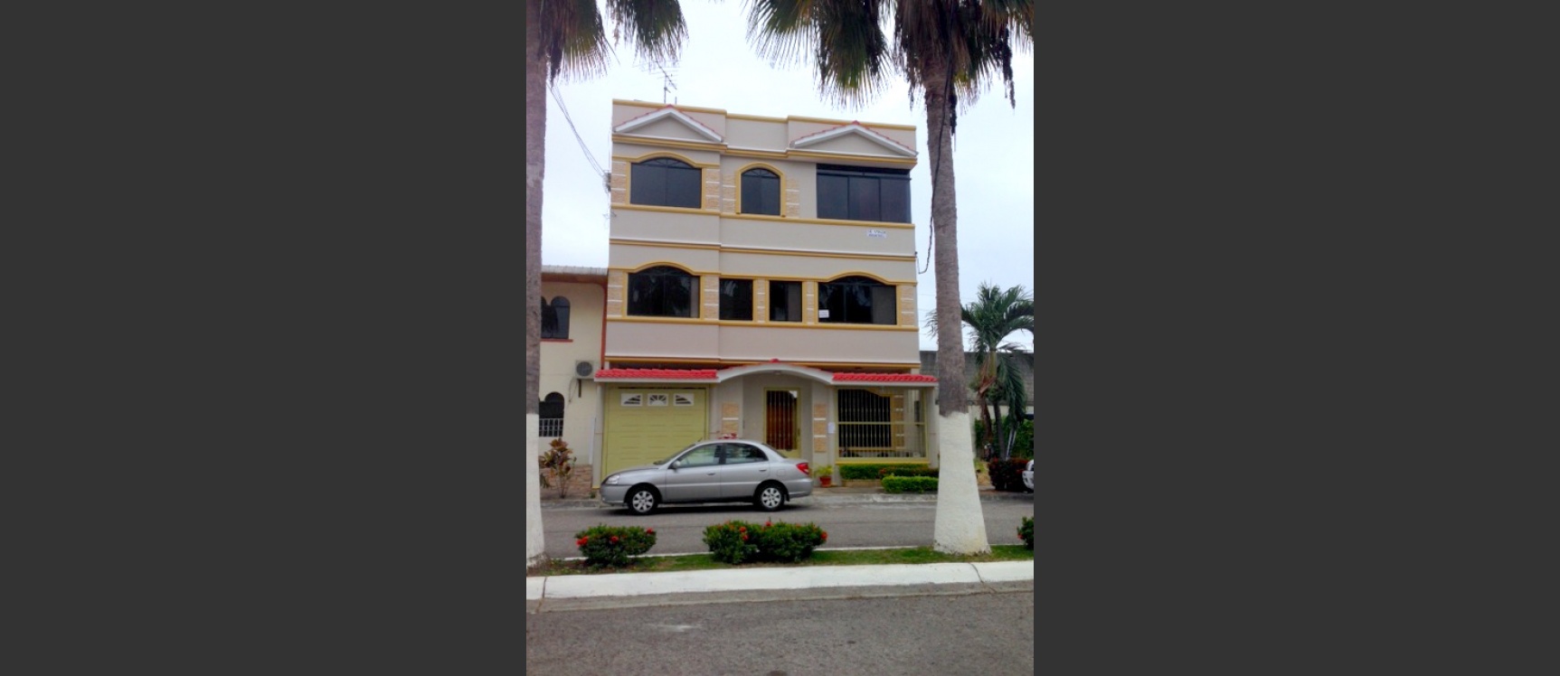 GeoBienes - Casa en venta en Urb. Girasoles Guayaquil - Plusvalia Guayaquil Casas de venta y alquiler Inmobiliaria Ecuador