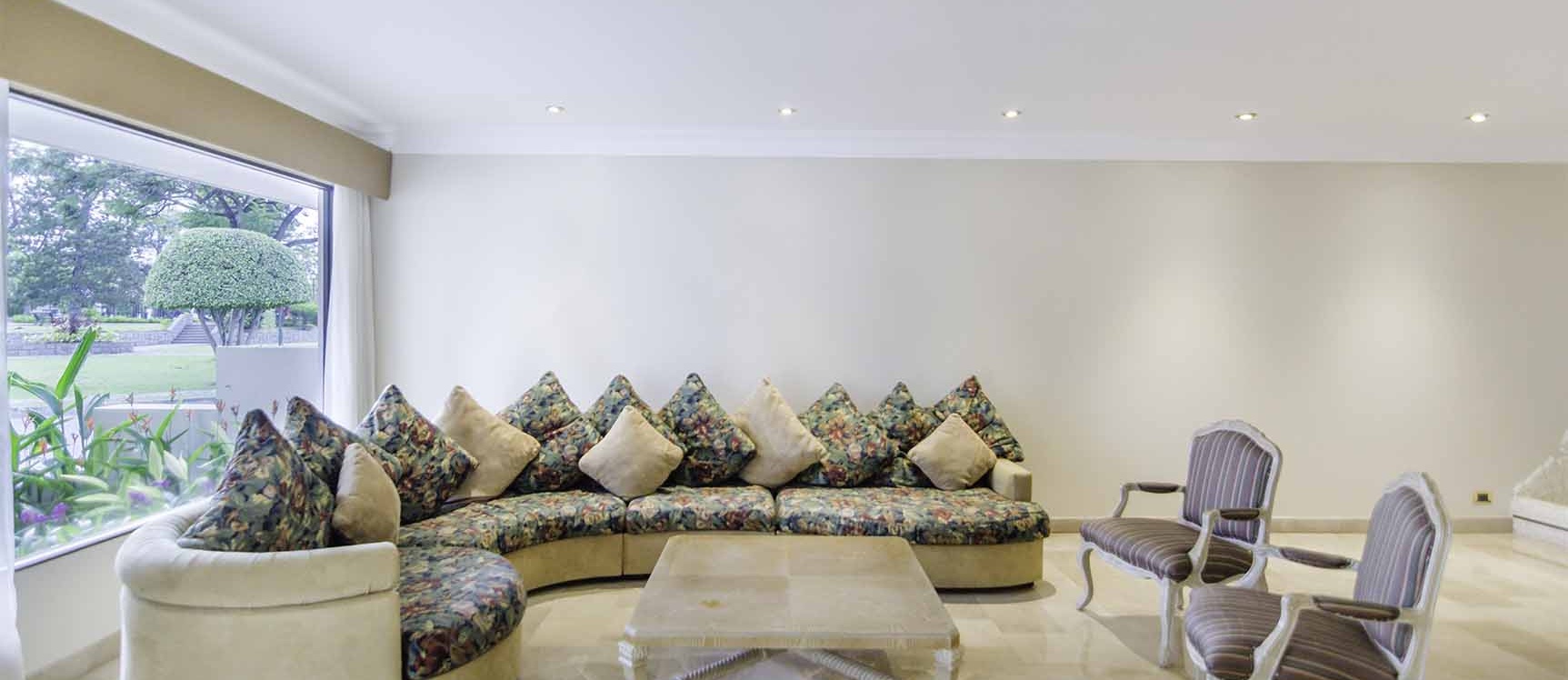 Casa en Venta en Urb. Río Grande, Vía a Samborondón GeoBienes - Casa en Venta en Urb. Río Grande, Vía a Samborondón - Plusvalia Guayaquil Casas de venta y alquiler Inmobiliaria Ecuador