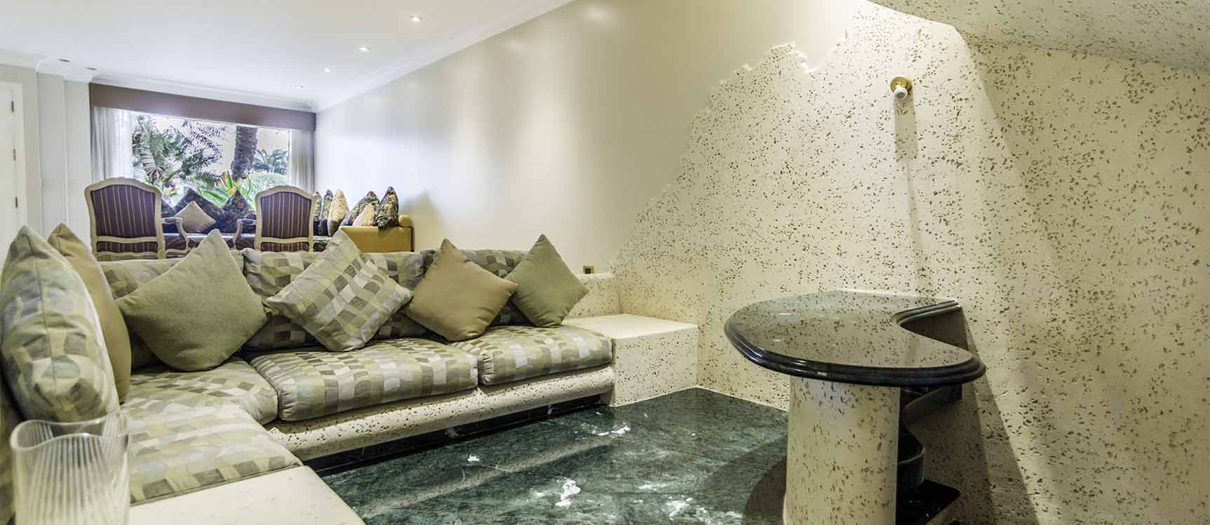 Casa en Venta en Urb. Río Grande, Vía a Samborondón GeoBienes - Casa en Venta en Urb. Río Grande, Vía a Samborondón - Plusvalia Guayaquil Casas de venta y alquiler Inmobiliaria Ecuador