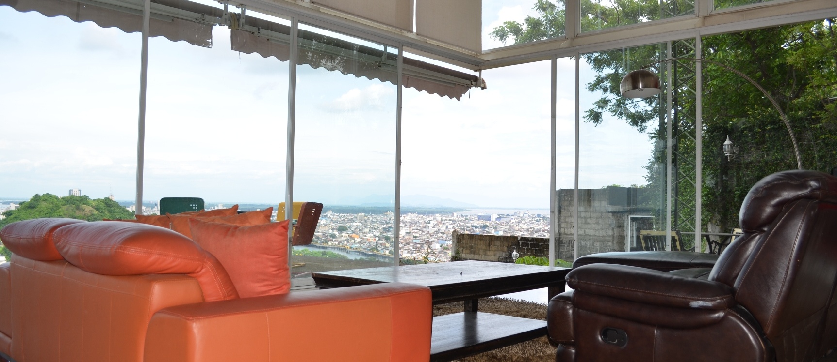 GeoBienes - Casa en venta en urbanización Bellavista sector centro sur   - Plusvalia Guayaquil Casas de venta y alquiler Inmobiliaria Ecuador