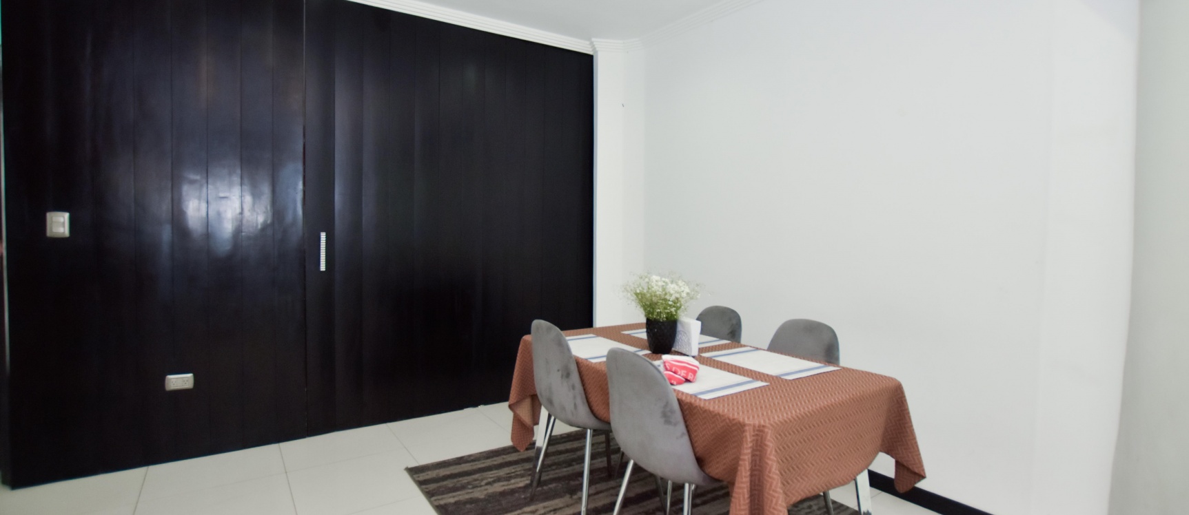 Casa en venta en urbanización Bouganville GeoBienes - Casa en venta en urbanización Bouganville - Plusvalia Guayaquil Casas de venta y alquiler Inmobiliaria Ecuador