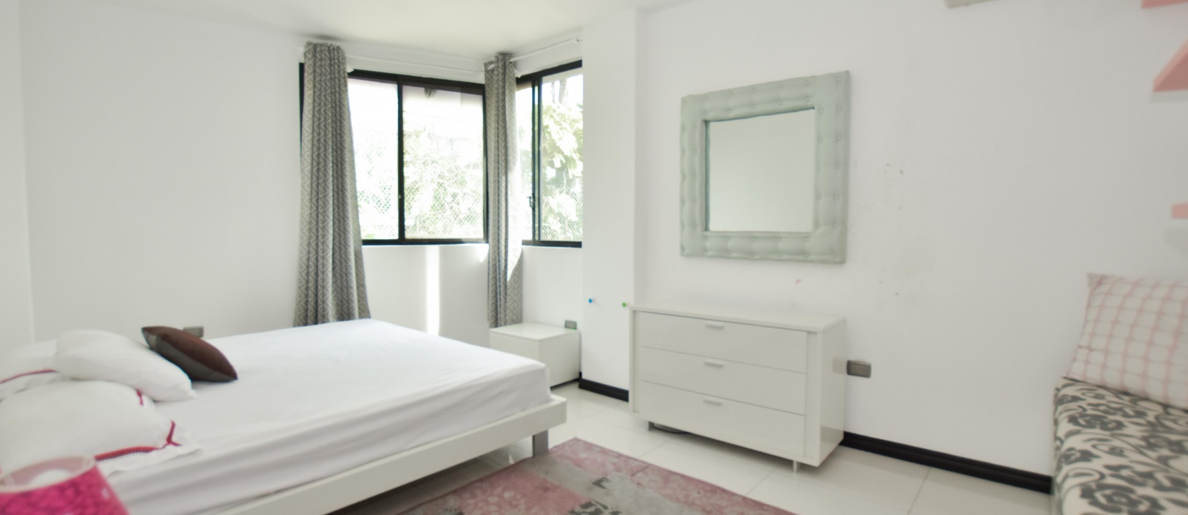 Casa en venta en urbanización Bouganville GeoBienes - Casa en venta en Vía Samborondón km 2.5 - Urb. Bouganville - Plusvalia Guayaquil Casas de venta y alquiler Inmobiliaria Ecuador