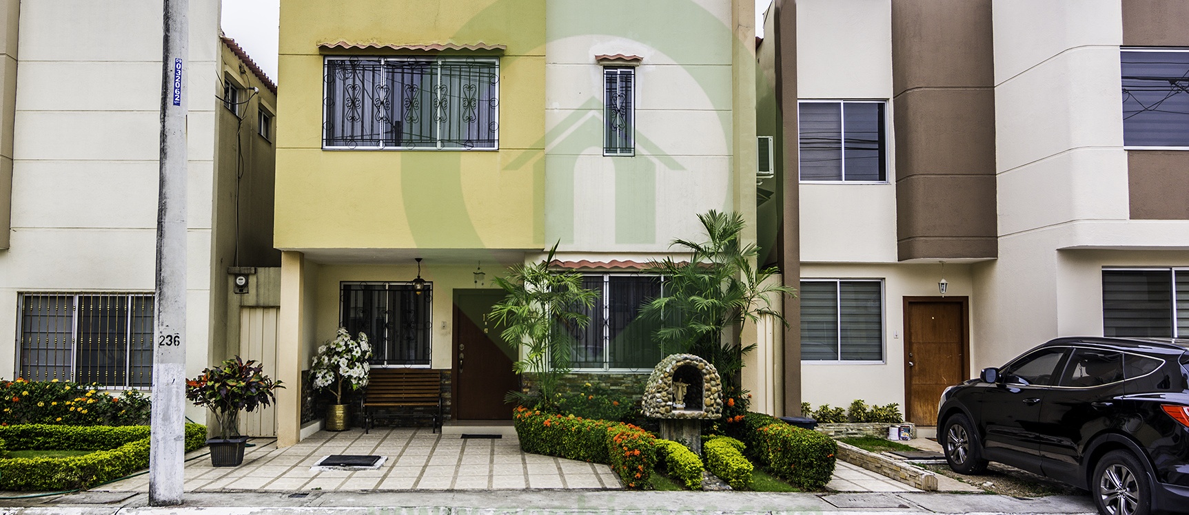 GeoBienes - Casa en venta en Urbanización Castilla vía a Samborondón - Plusvalia Guayaquil Casas de venta y alquiler Inmobiliaria Ecuador